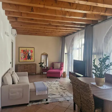 Apartament Corte Arco Di Luce - Free Parking & Refinement